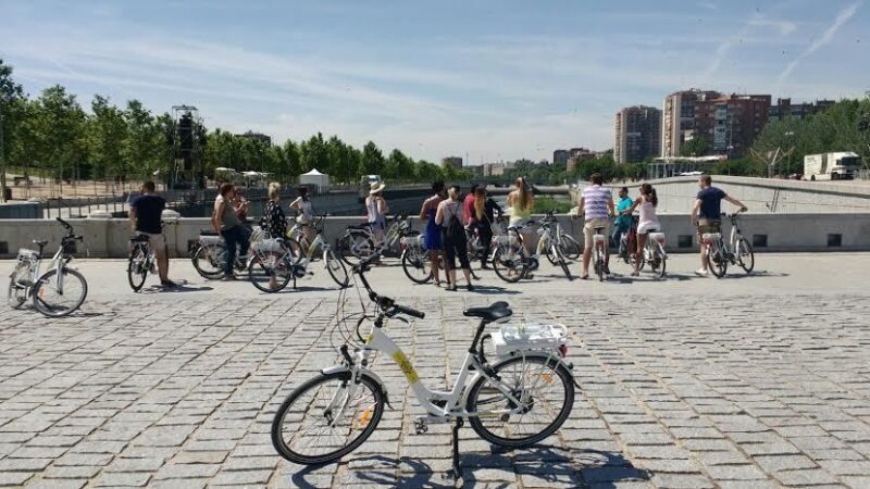 Madrid: 3-Hour Sightseeing Tour by Electric Bike - Inclusions