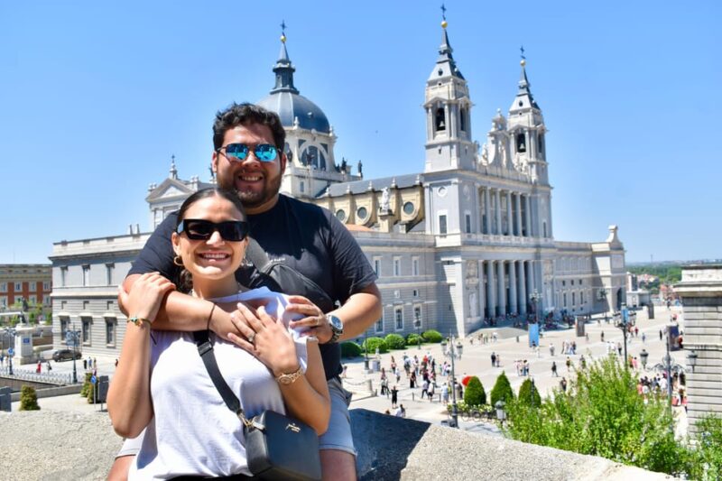 Madrid by Bike + Photoshooting - Key Points
