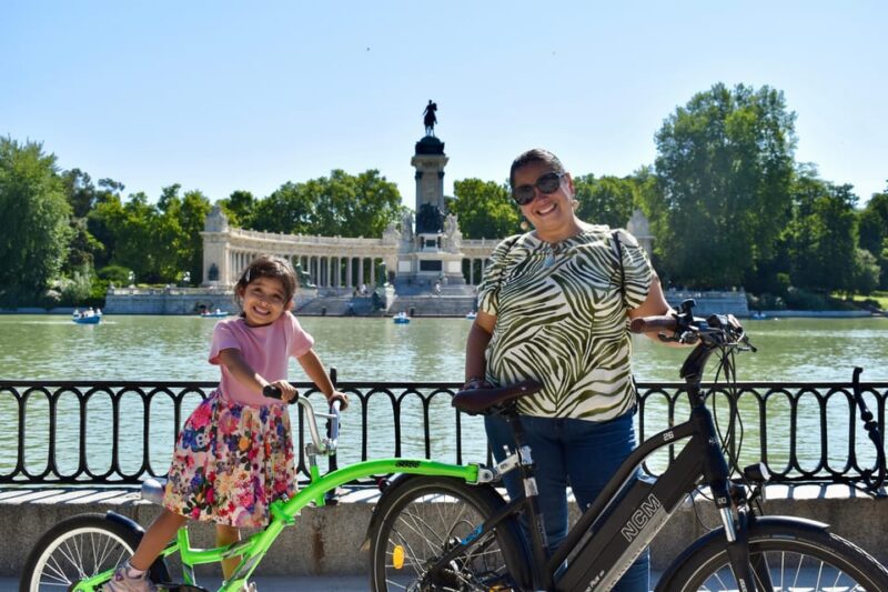 Madrid by Bike + Photoshooting - Discovering Retiro Park