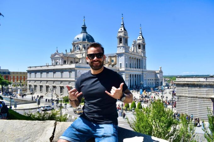 Madrid by Bike + Photoshooting - Discovering the Royal Palace of Madrid