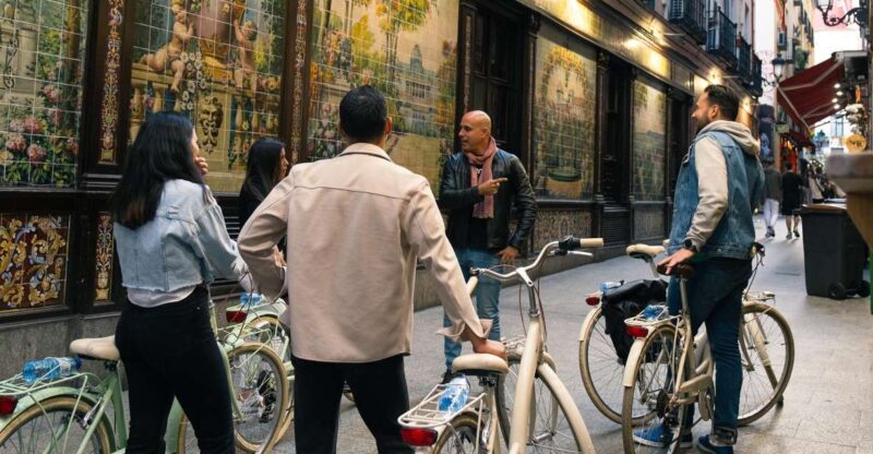 Madrid by Night: Vintage Bike Tour Highlights/Optional Tapas - Capturing the Twilight Beauty of Madrids Landmarks