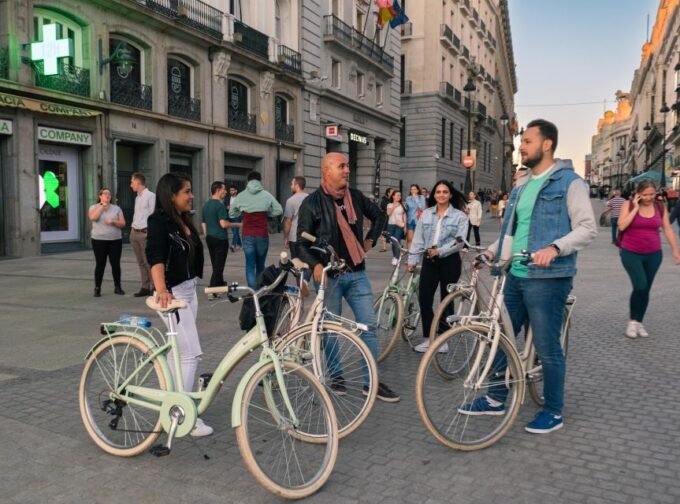 Madrid by Night: Vintage Bike Tour Highlights/Optional Tapas - FAQ