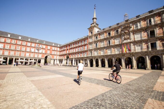 Madrid City Guided Bike/E-Bike Tour for Small Groups - FAQ