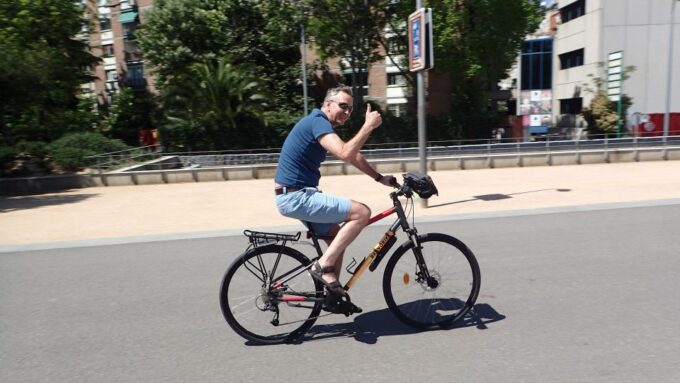 Madrid City Guided Bike/E-Bike Tour for Small Groups - Tour Pricing and Duration