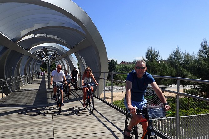 Madrid City Tour | Regular Bike | Reduced Groups - Meeting Point and Transportation