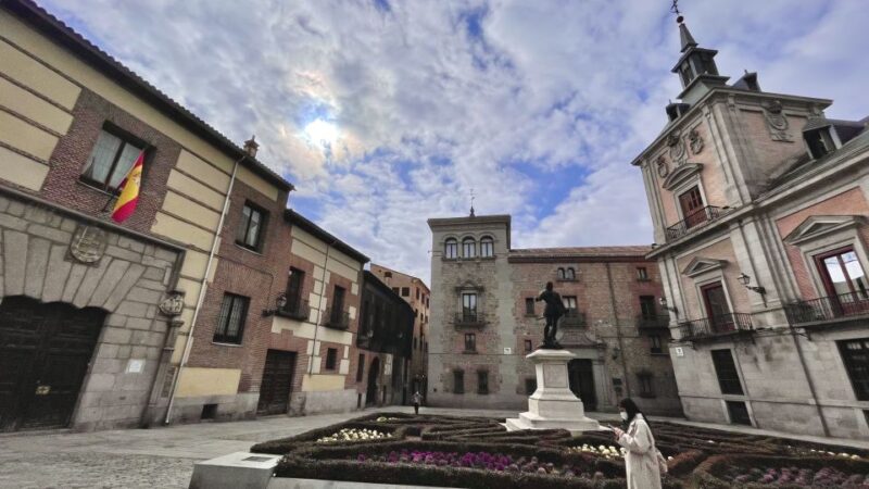 Madrid: City Walking Tour & Royal Palace Skip-the-Line Tour - Important Information