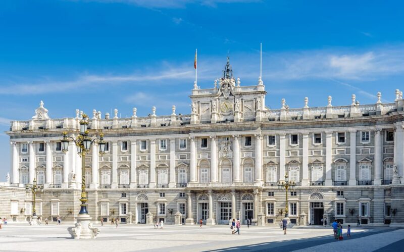 Madrid Contrasts Tour and Guided Tour of Toledo - Key Sites in Madrid