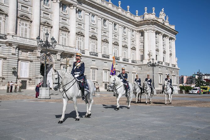 Madrid Discoveries Private Tour - Meeting Point and Pickup