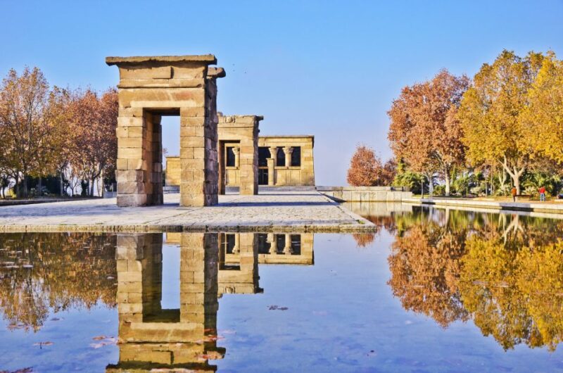 Madrid: El Retiro Park & City Sightseeing Audio Tour - Audio Tour Features