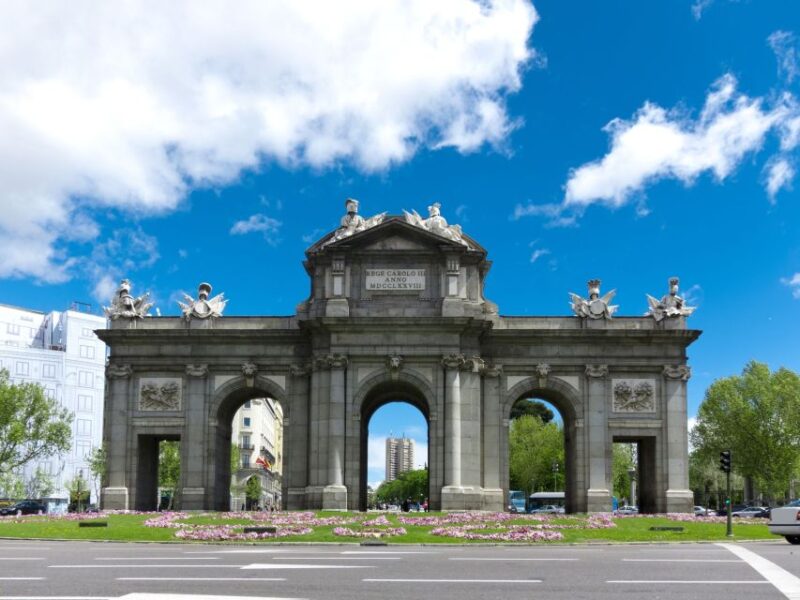 Madrid: El Retiro Park & City Sightseeing Audio Tour - Device Requirements