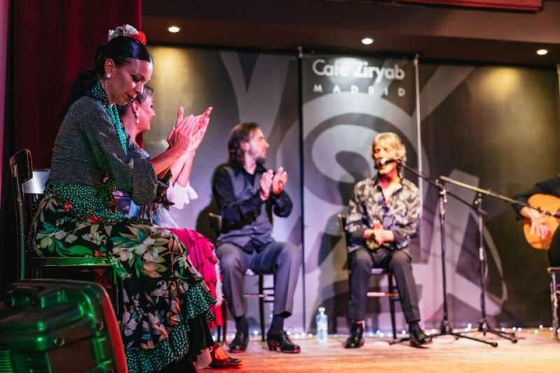 Madrid: Flamenco Show at Café Ziryab - Drink Options