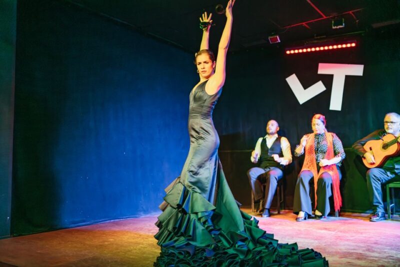 Madrid: Flamenco Show at Tablao Las Tablas With Drink - Show Duration and Format