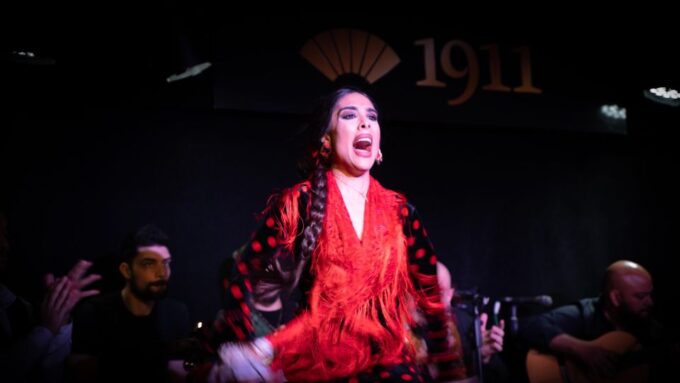 Madrid: Flamenco Show & Drink at Tablao 1911 (World's Oldest) - Passionate Flamenco Dance Styles