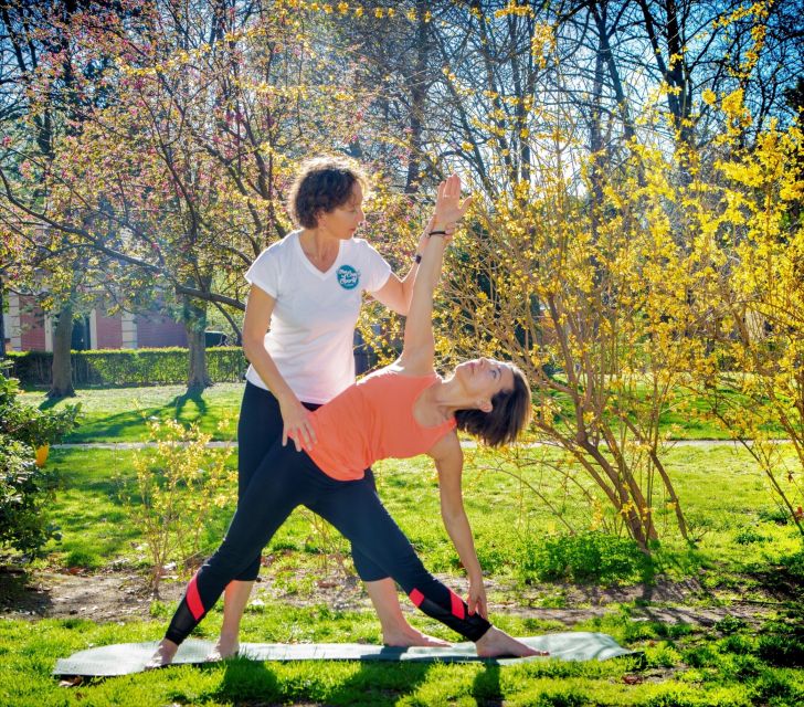 Madrid: Flow Yoga Class in Retiro Park - Experience Highlights