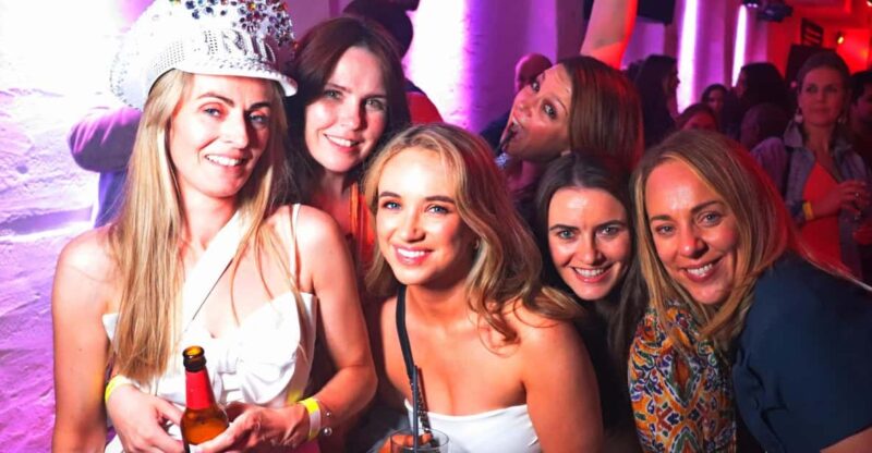 Madrid: Guided Bar Crawl With Drinks and Nightclub Entry - Key Points