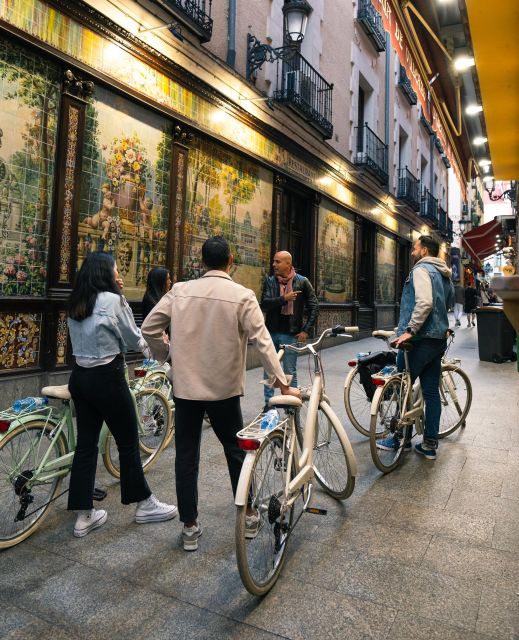Madrid: Guided Night Bike Tour_The Bohemian XIX- XX Century - Intriguing Facts and Nightlife Stories
