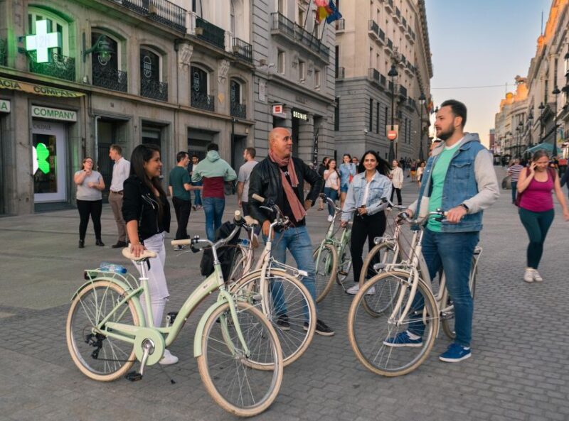 Madrid: Guided Night Bike Tour_The Bohemian XIX- XX Century - Photo Stops and Guided Tours