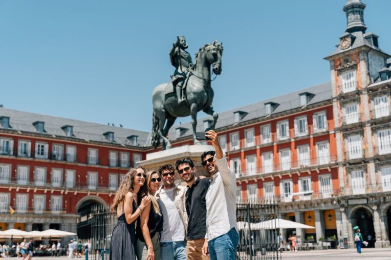 Madrid: Guided Tapas and Wine Tour With Terrace Visit - Relax on Rooftop Terrace