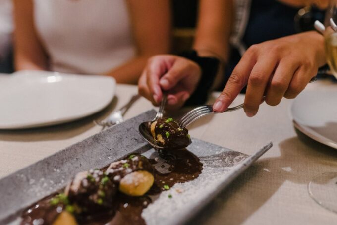 Madrid: Guided Tapas Food Tour & Authentic Flamenco Show - Attending Flamenco Show