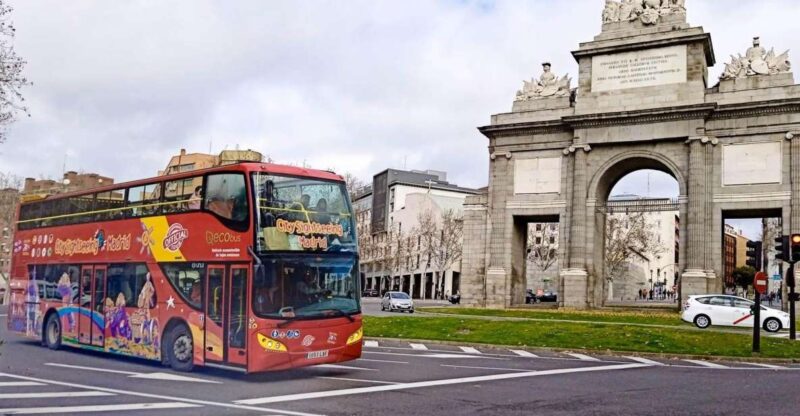Madrid: Guided Tour to Toledo & Madrid Hop-On Hop-Off Bus - Madrid Sightseeing