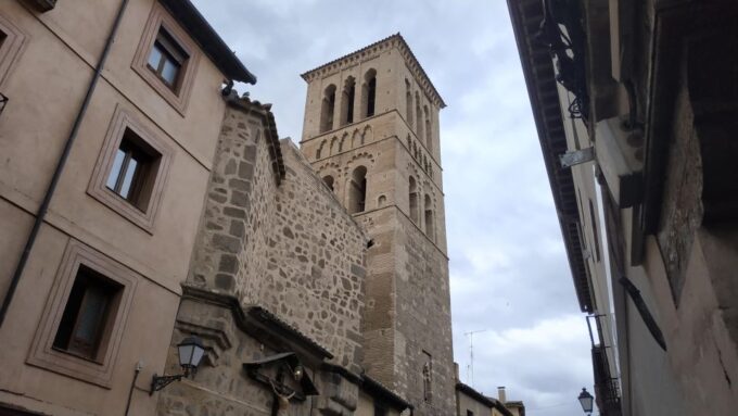 Madrid: Guided Tour to Toledo & Madrid Panoramic Bus - Getting to the Meeting Points