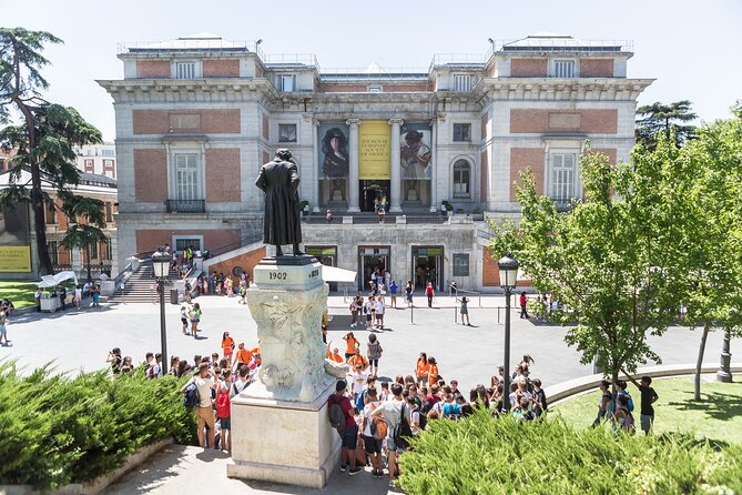 Madrid Highlights and Royal Palace Half-Day Private Tour - Exploring Madrids City Center