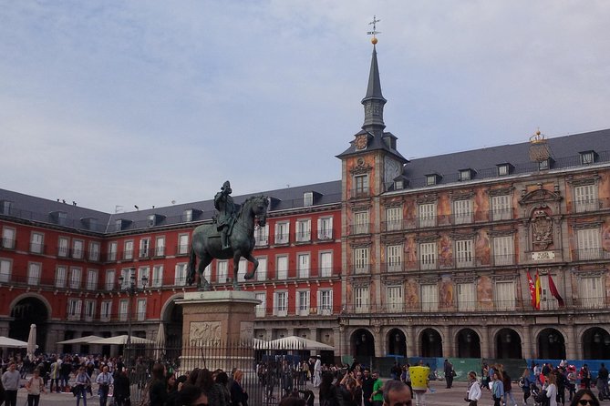Madrid Highlights Private Walking Tour - Meeting and Pickup Details