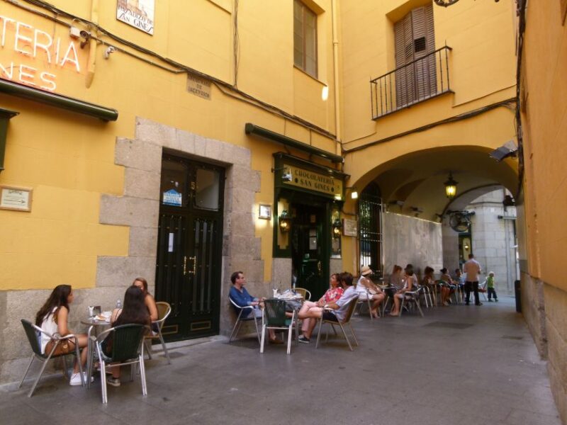 Madrid Historical Centre & Old Town Walking Tour in English - Booking Details