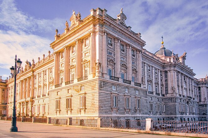 Madrid (Historical Centre) Scavenger Hunt and Self-Guided Tour - Accessibility Considerations for the Tour