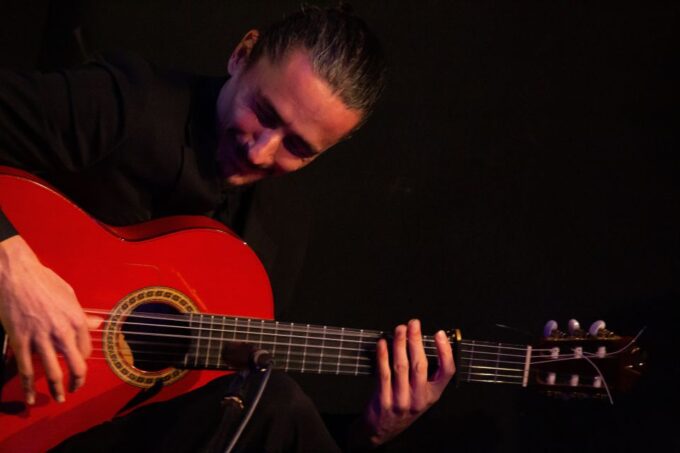 Madrid: La Cueva De Lola Flamenco Show Tickets With Drink - Accessibility Considerations