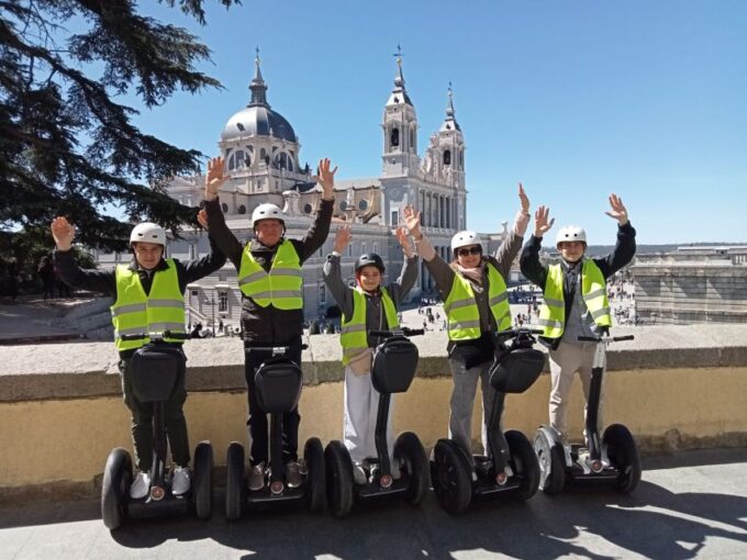 Madrid: Monumental City Center Segway Tour - Customer Feedback