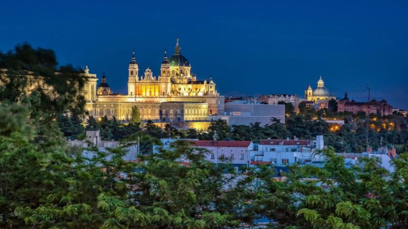 Madrid: Old Town Guided Walking Tour - Itinerary Highlights