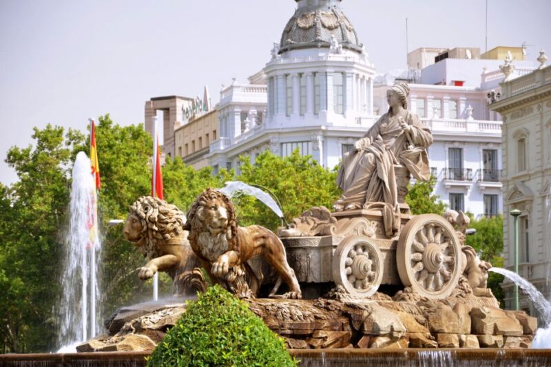 Madrid: Old Town Highlights Self-Guided Scavenger Hunt Tour - Engaging Scavenger Hunt Elements