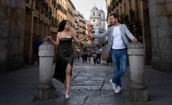Madrid: Plaza Mayor Professional Photoshoot - Why Choose This Experience