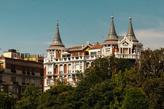 Madrid Prado Museum PRIVATE TOUR With Ticket & Guide Included - Tour Accessibility