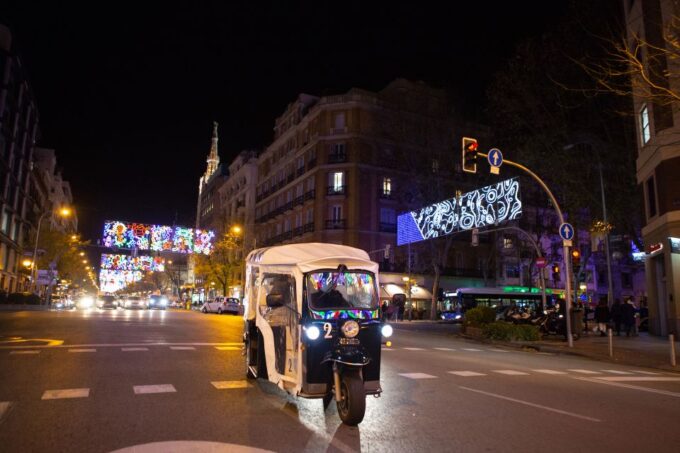 Madrid: Private Christmas Lights Tour by Electric Tuk-Tuk - Sightseeing Locations