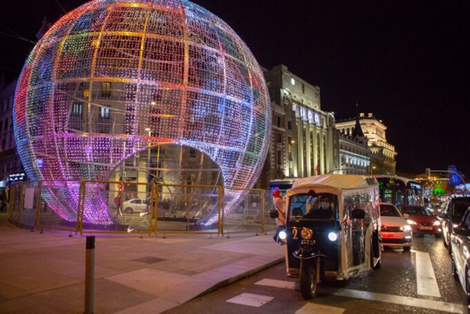 Madrid: Private Christmas Lights Tour by Electric Tuk-Tuk - Arrival Back