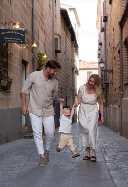 Madrid: Private Photo Tour With a Professional Photographer - Photo Services