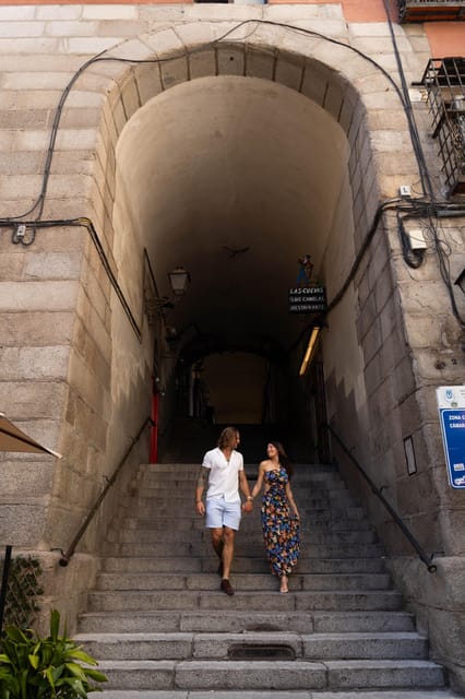 Madrid: Private Photo Tour With a Professional Photographer - Language Options