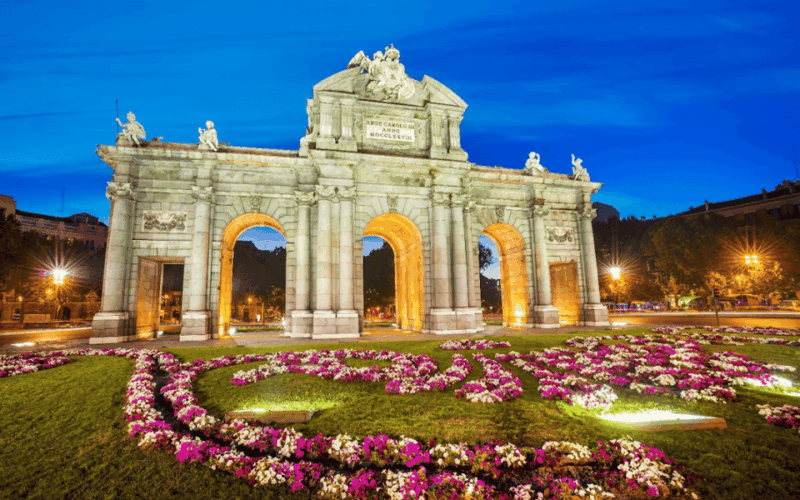 Madrid: Private Tuk Tuk City Tour - Booking Information