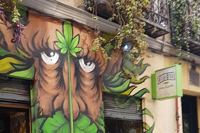 Madrid Private Walking Tour Through Glamorous Capital of Spain - Discovering Salamanca District