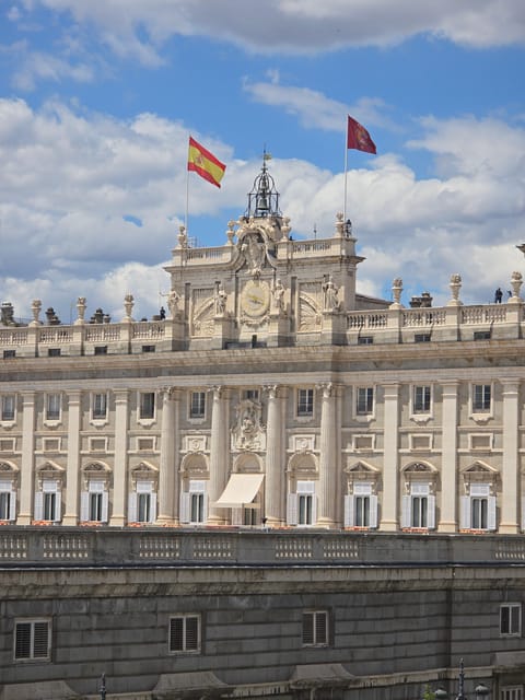 Madrid: Royal Palace Guided Tour W/ Skip-The-Line Entry - Itinerary Highlights