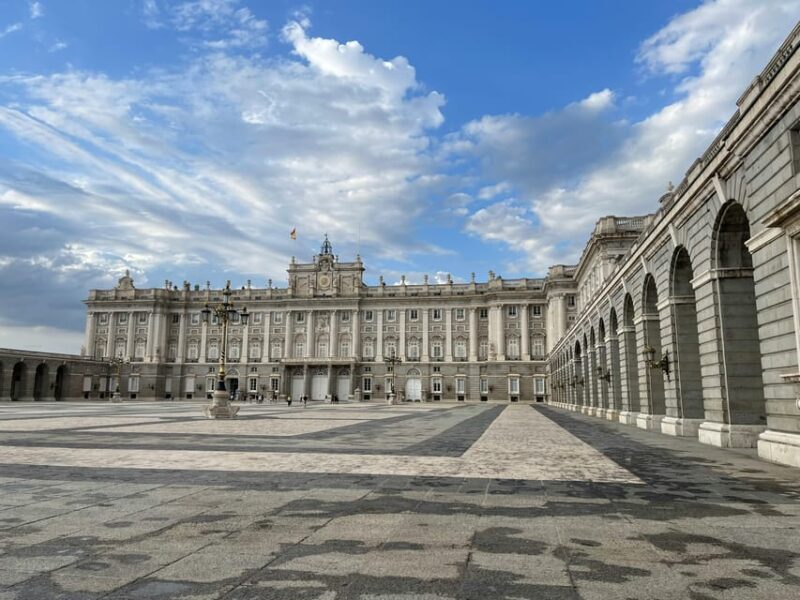 Madrid: Royal Palace Skip-The-Line Entry With Audio Guide - Exploring the Royal Palace