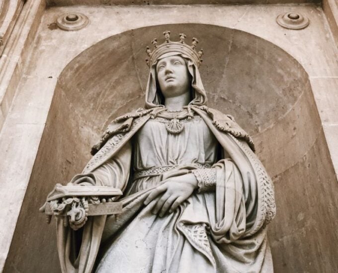 Madrid: Royal Palace Skip-the-Line Guided Museum Tour - Stradivari Instruments in Royal Chapel