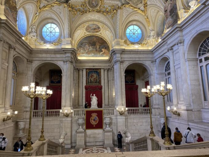 Madrid: Royal Palace Tour and Tickets. Small Group - Getting There and Access Information