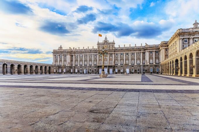 Madrid: Royal Palace Tour - Availability and Cancellation
