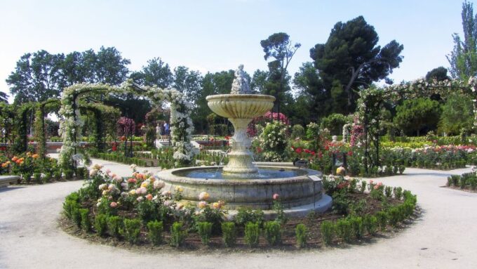 Madrid: Secrets of Retiro Park 2-Hour Walking Tour - Monument to Alfonso XII