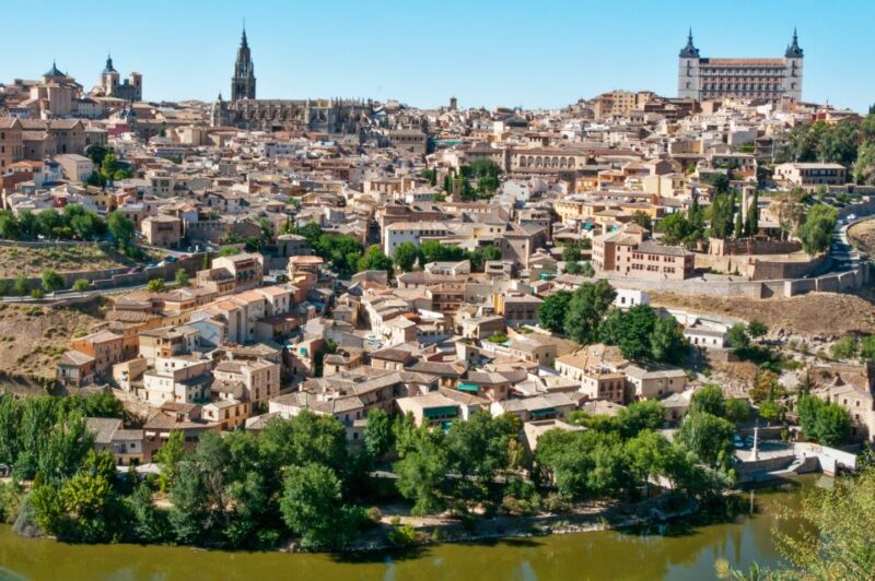 Madrid: Segovia and Toledo Tour, Alcazar, and Cathedral - Exploring Alcázar
