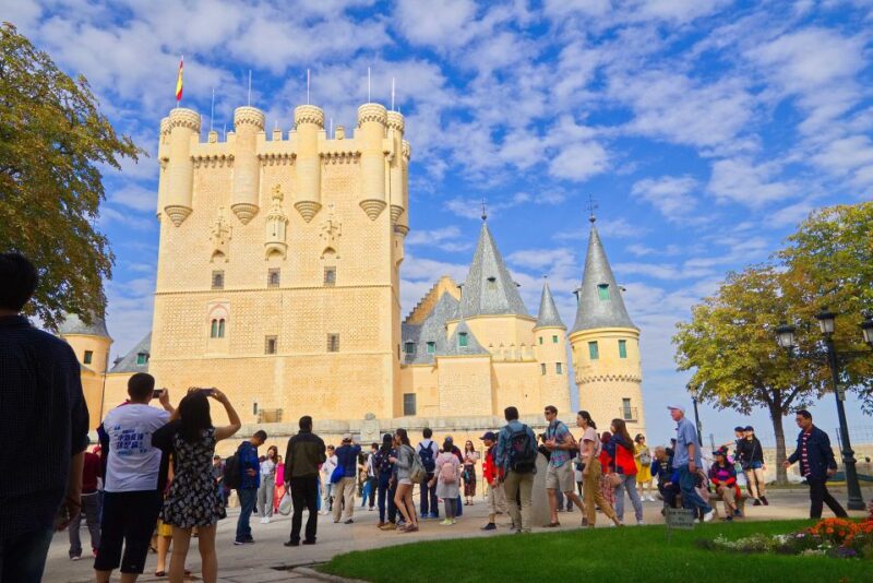 Madrid: Segovia & Avila Day Trip With Optional Entry Tickets - Segovia Cathedral and Alcazar