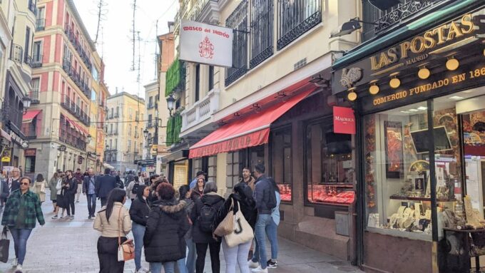Madrid: Self-Guided Tour in Urban and Historic Centre - Explore Madrids Urban and Historical Highlights